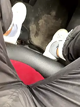 USUARIO-23 online show from January 19, 2:43 pm