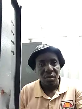 Snapshot of paptsimo chatting on October 3, 10:56 am paptsimo online show from October 3, 10:56 am