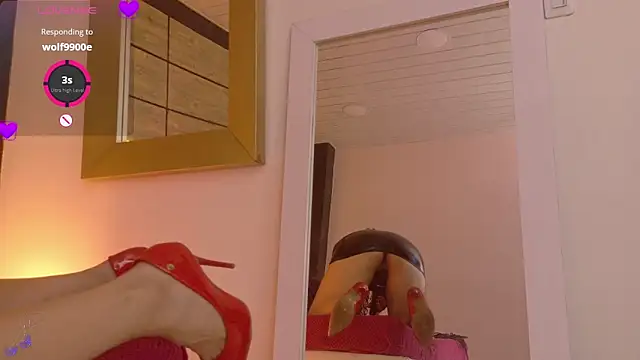 Snapshot of Dakota_Rainbow22 chatting on June 1, 11:39 pm Dakota Rainbow22 online show from June 1, 11:39 pm