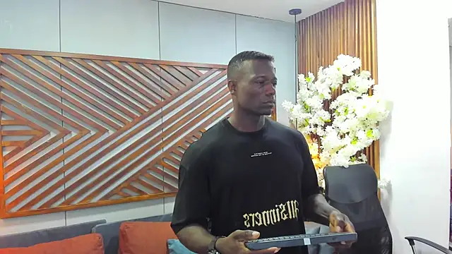 MarcusBlack  online show from November 24, 11:32 am