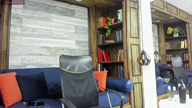 MarcusBlack  online show from November 27, 11:45 am