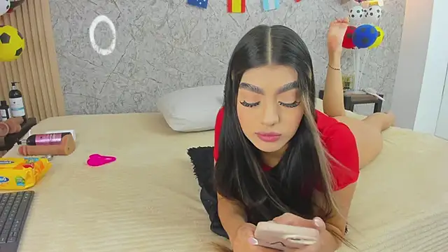 Snapshot of Antonella_west chatting on July 3, 8:59 pm Antonella west online show from July 3, 8:59 pm