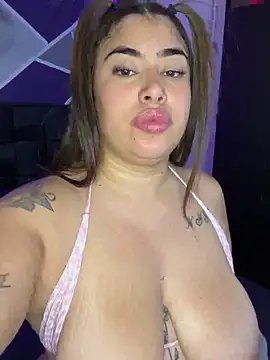 Snapshot of jazminslut chatting on May 11, 12:49 am jazminslut online show from May 11, 12:49 am
