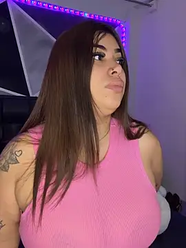 Snapshot of jazminslut chatting on June 9, 2:45 am jazminslut online show from June 9, 2:45 am
