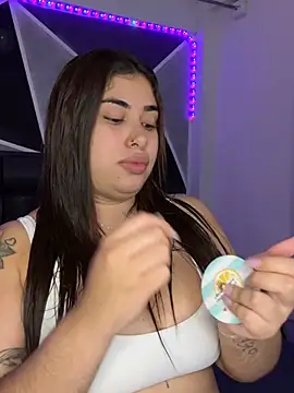 Snapshot of jazminslut chatting on June 13, 2:09 am jazminslut online show from June 13, 2:09 am