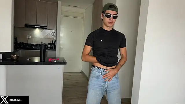 zoneboys online show from December 18, 6:58 pm