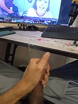 Snapshot of PakiStrokin chatting on November 8, 2:17 pm PakiStrokin online show from November 8, 2:17 pm