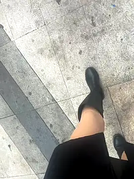 xiaoyuan01 online show from December 1, 1:43 am