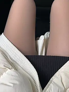 xiaoyuan01 online show from February 1, 1:59 am