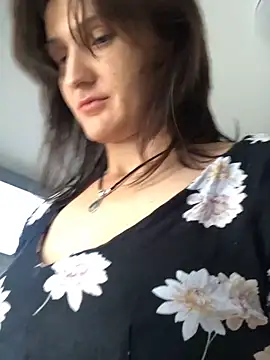 Snapshot of NikaSwan2831 chatting on October 3, 9:50 am NikaSwan2831 online show from October 3, 9:50 am