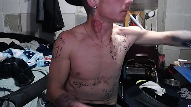 Snapshot of mastertrap chatting on November 9, 7:28 am mastertrap online show from November 9, 7:28 am