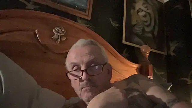 poggles online show from February 13, 8:16 pm