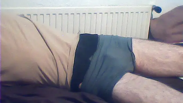 Snapshot of rimbaud77 chatting on June 12, 5:23 pm rimbaud77 online show from June 12, 5:23 pm