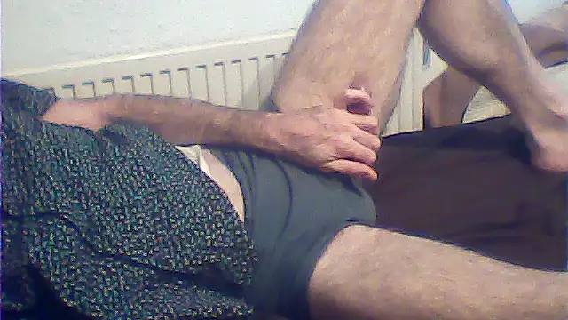 Snapshot of rimbaud77 chatting on June 18, 5:39 pm rimbaud77 online show from June 18, 5:39 pm