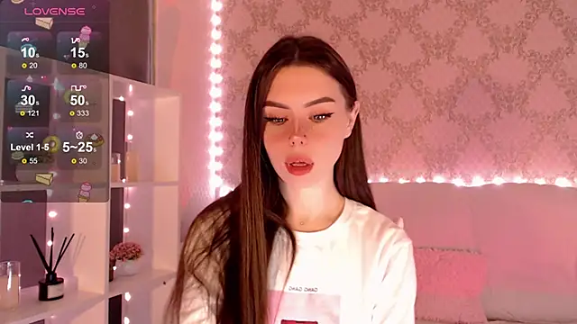 Snapshot of HolyMiax chatting on September 14, 3:38 am HolyMiax online show from September 14, 3:38 am