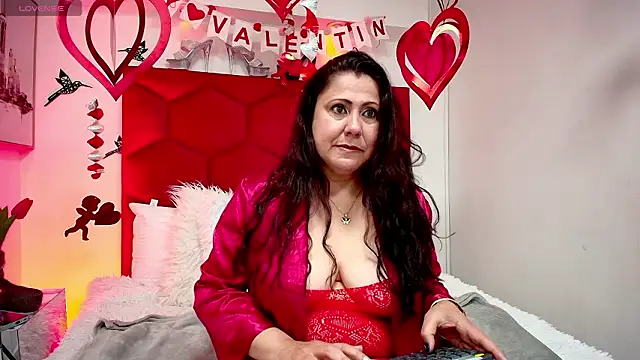 Snapshot of EmmaJhomson chatting on February 14, 12:57 pm EmmaJhomson online show from February 14, 12:57 pm