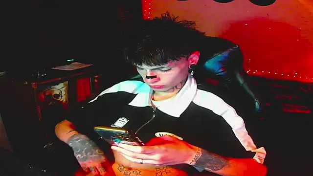 prince x dark online show from February 27, 11:49 pm