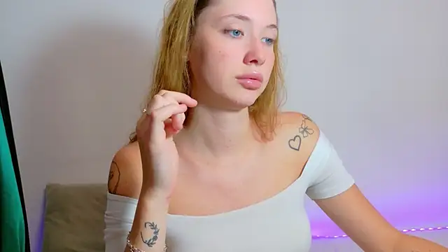 Ivanna  Rose online show from July 5, 4:25 pm