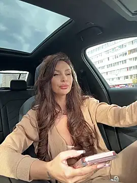 LunaBex online show from November 26, 8:48 am