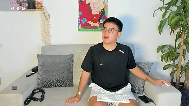 Young Ben online show from October 8, 12:30 am