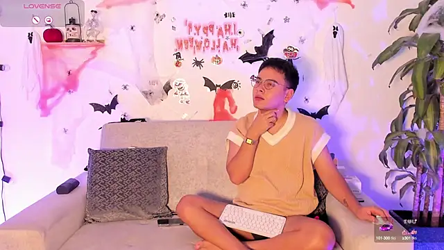 Young Ben online show from October 19, 1:39 am