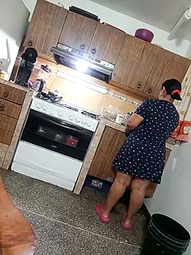 andrea sweet8 online show from December 16, 11:59 am