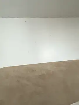 Lil-shawrie online show from January 8, 7:21 am