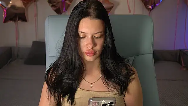 Snapshot of ReginaWine chatting on September 16, 3:24 pm ReginaWine online show from September 16, 3:24 pm