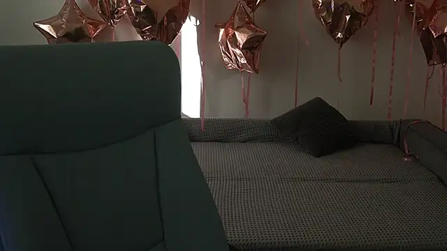 Snapshot of ReginaWine chatting on September 18, 6:15 am ReginaWine online show from September 18, 6:15 am