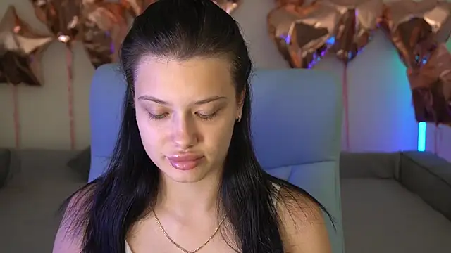 Snapshot of ReginaWine chatting on October 2, 1:29 pm ReginaWine online show from October 2, 1:29 pm