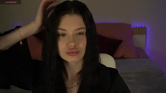 Snapshot of ReginaWine chatting on February 23, 9:28 am ReginaWine online show from February 23, 9:28 am