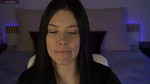 Snapshot of ReginaWine chatting on March 5, 8:21 am ReginaWine online show from March 5, 8:21 am