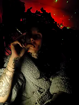 Snapshot of DarkAngelz1 chatting on November 2, 1:41 am DarkAngelz1 online show from November 2, 1:41 am