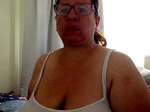 Snapshot of luciana69hot chatting on February 24, 4:26 pm luciana69hot online show from February 24, 4:26 pm