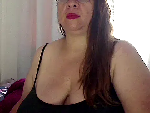Snapshot of luciana69hot chatting on March 20, 4:53 pm luciana69hot online show from March 20, 4:53 pm