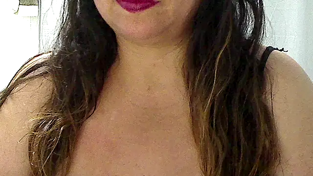 Snapshot of luciana69hot chatting on November 15, 6:37 pm luciana69hot online show from November 15, 6:37 pm