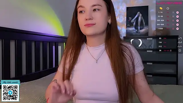 mia here online show from October 3, 11:07 am