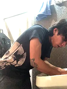 Snapshot of Ghostben chatting on September 30, 8:58 pm Ghostben online show from September 30, 8:58 pm