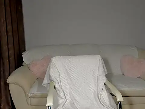 Snapshot of JessyDevine chatting on September 13, 7:57 pm JessyDevine online show from September 13, 7:57 pm