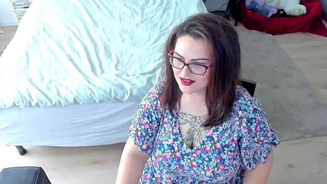 Snapshot of Squirt_Kimm chatting on November 13, 10:03 am Squirt Kimm online show from November 13, 10:03 am