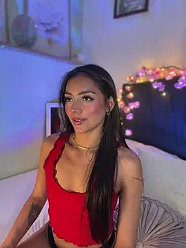 Snapshot of im-isabella chatting on May 15, 11:34 pm im-isabella online show from May 15, 11:34 pm