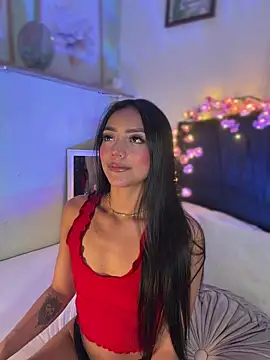 Snapshot of im-isabella chatting on May 16, 1:02 am im-isabella online show from May 16, 1:02 am