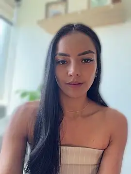 Snapshot of im-isabella chatting on June 11, 5:22 pm im-isabella online show from June 11, 5:22 pm