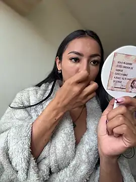 Snapshot of im-isabella chatting on July 30, 1:10 pm im-isabella online show from July 30, 1:10 pm