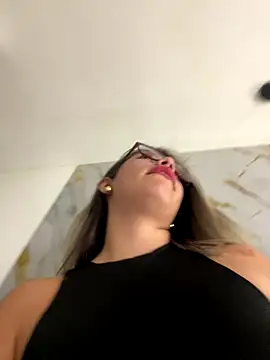 sara calderon online show from September 11, 1:22 pm