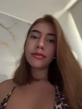 sara calderon online show from November 12, 1:22 pm