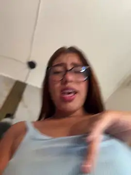 sara calderon online show from February 10, 1:26 pm