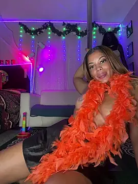 Snapshot of AsiaEssence chatting on October 19, 10:54 pm AsiaEssence online show from October 19, 10:54 pm