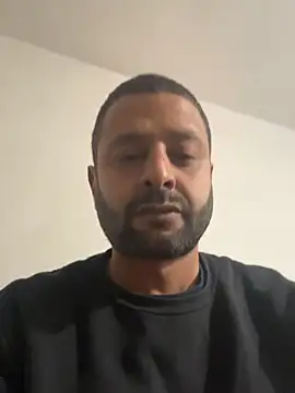 anaahmed30 online show from April 6, 10:11 pm