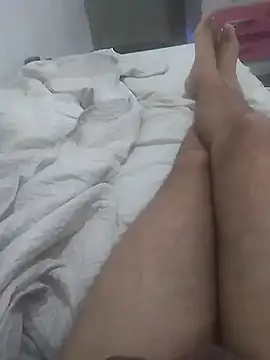 GuilhermeYuree online show from December 14, 8:52 am